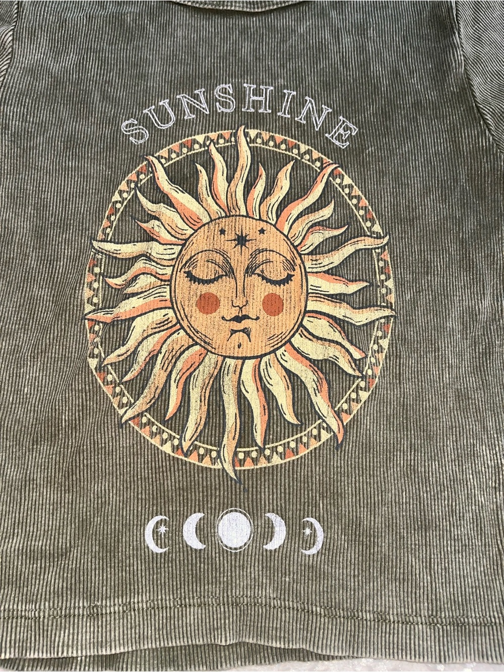 Social culture Sunshine Graphic Olive Green cropped baby Tee - Picture 2 of 3
